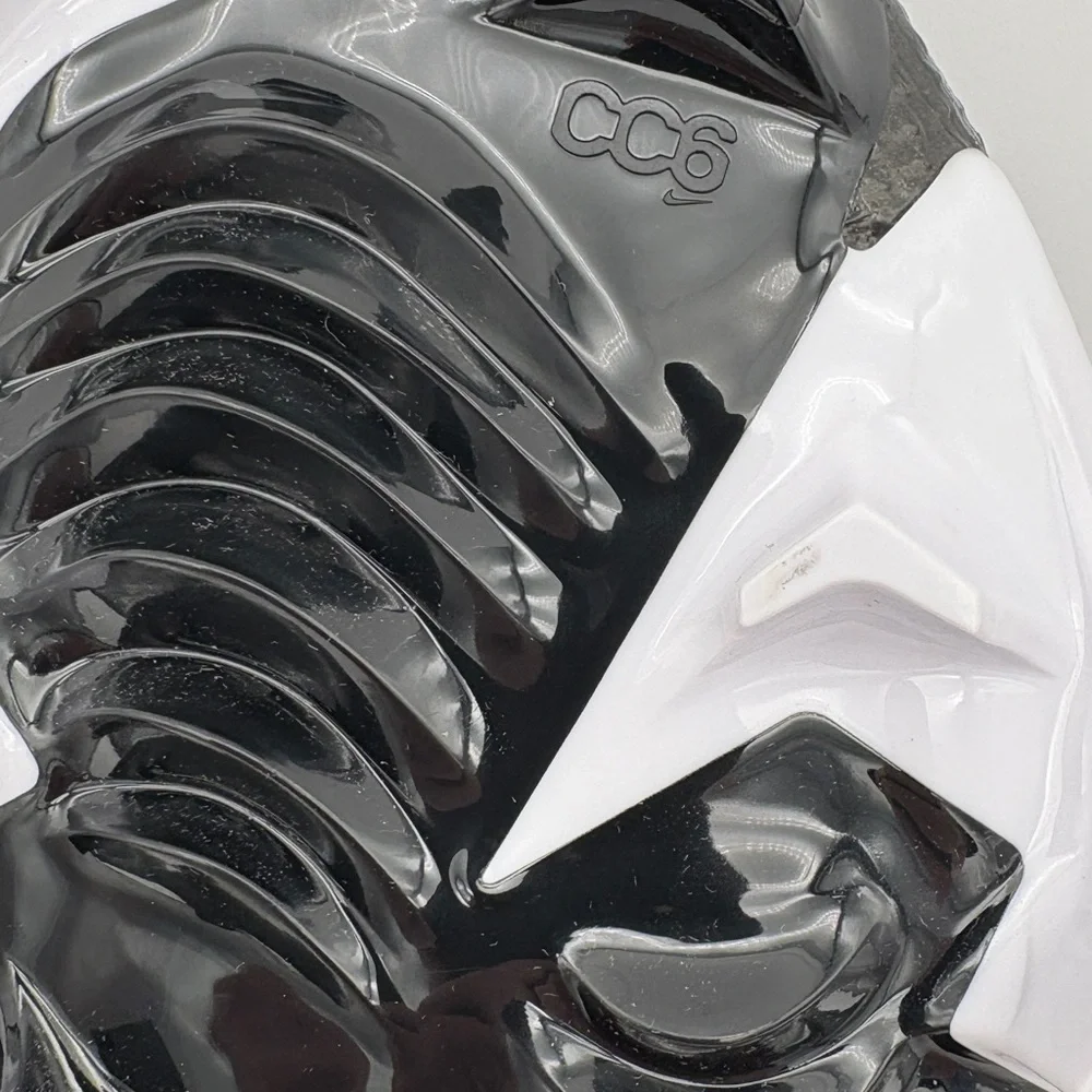 NWOT Men's Size 12 Black And White Nike Vapor Edge Pro 360 WD Football Cleats - Picture 9 of 14